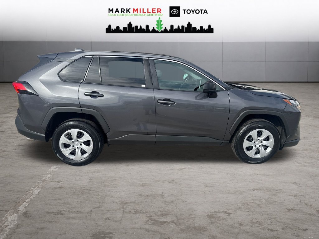 Used 2024 Toyota RAV4 LE AWD/4WD image 7