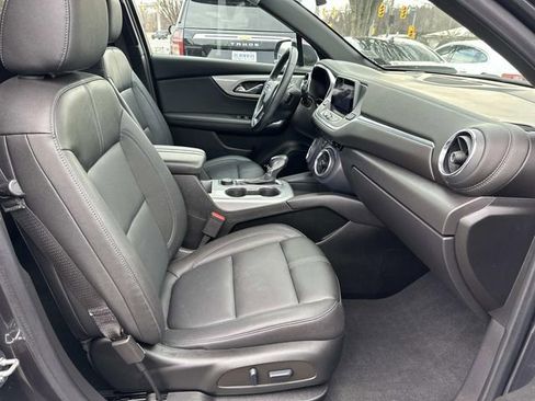 Used 2022 Chevrolet Blazer LT image 40