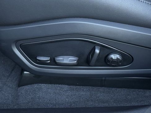 New 2026 Porsche Taycan image 17