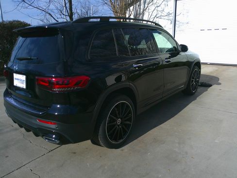 Used 2023 Mercedes-Benz GLB 250 image 10
