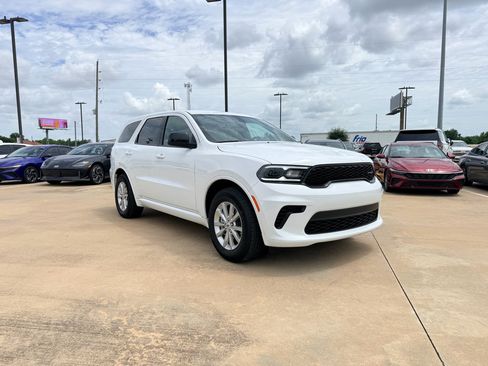 Used 2026 Dodge Durango GT RWD image 3