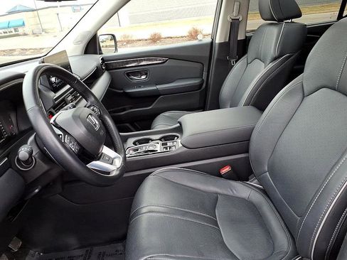 Used 2024 Honda Pilot Elite image 16