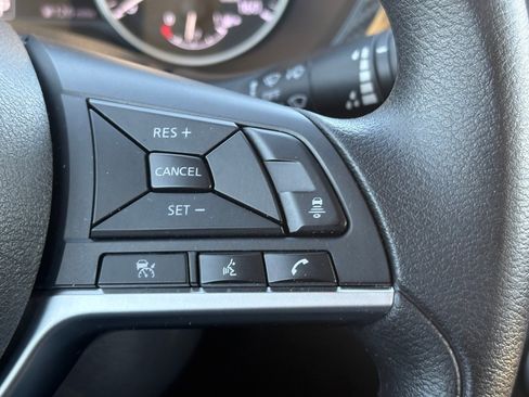 Certified 2025 Nissan Sentra SV image 17