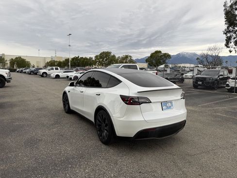 Used 2020 Tesla Model Y Performance image 4