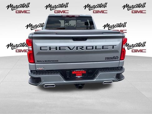 Used 2023 Chevrolet Silverado 1500 High Country w/ Technology Package AWD/4WD image 7