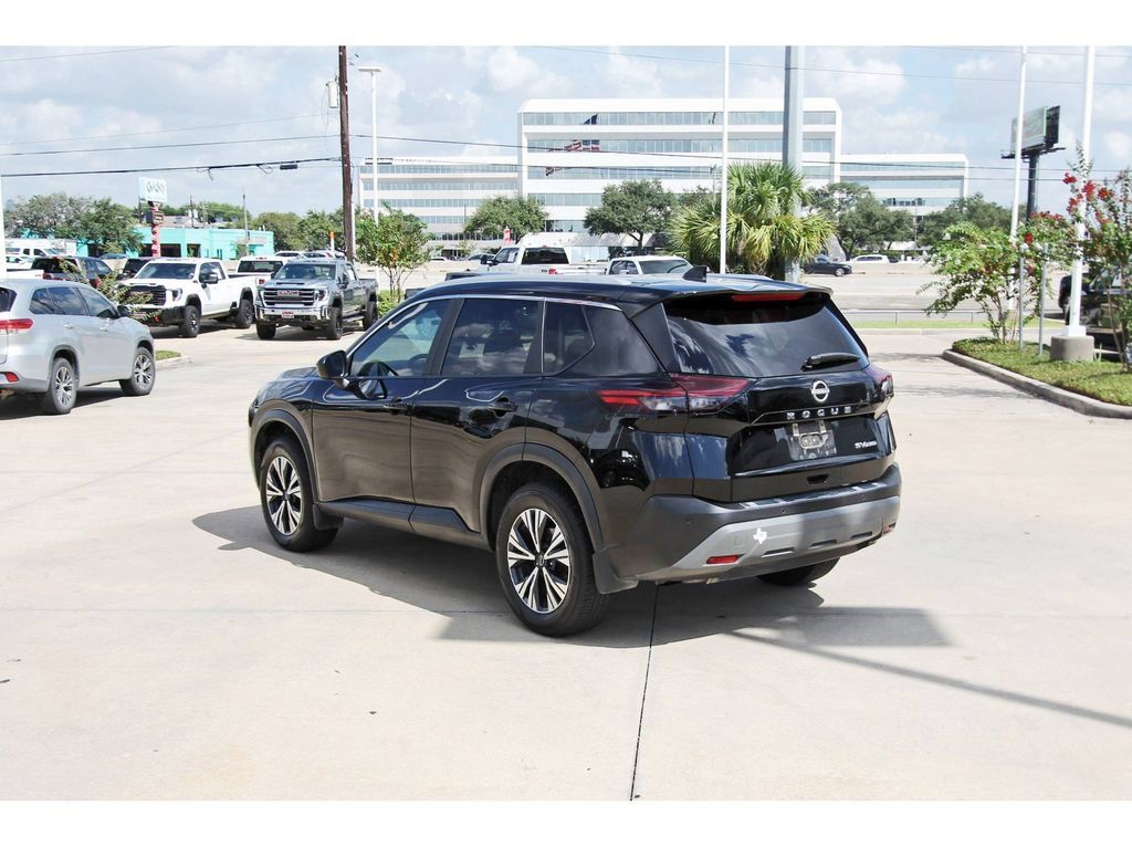Used 2023 Nissan Rogue SV w/ SV Premium B Package AWD/4WD image 4
