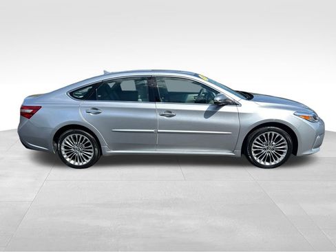 Used 2016 Toyota Avalon Limited FWD image 6