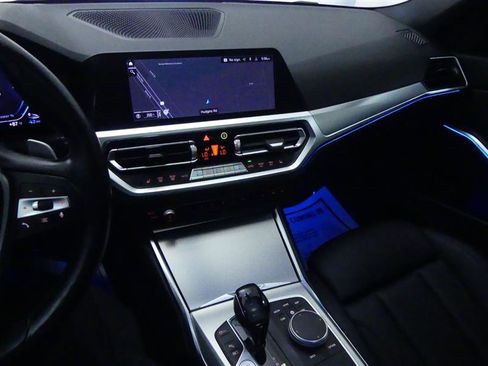 Used 2021 BMW 330e xDrive w/ Convenience Package image 16