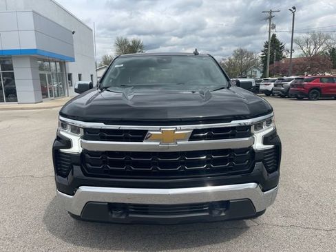 Used 2022 Chevrolet Silverado 1500 LT AWD/4WD image 10
