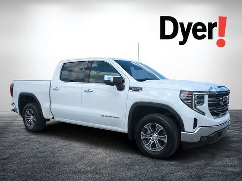 Certified 2025 GMC Sierra 1500 SLT RWD image 1
