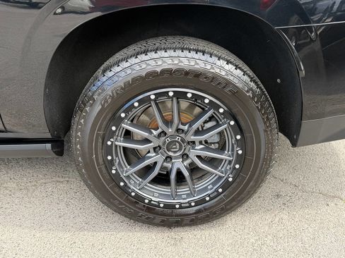 Used 2021 Chevrolet Suburban High Country image 19