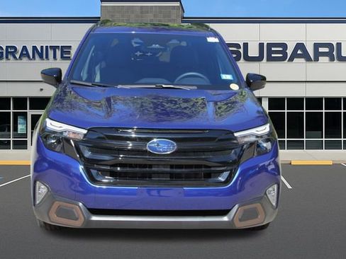 Used 2025 Subaru Forester Sport image 4