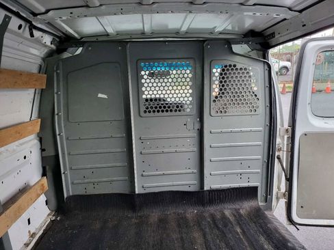 Used 2012 Ford E-250 and Econoline 250 w/ PWR Group RWD image 8
