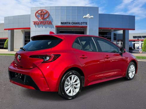 Used 2023 Toyota Corolla SE FWD image 6
