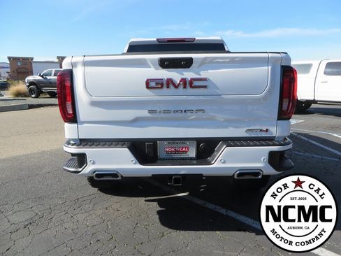 Used 2025 GMC Sierra 1500 AT4 image 4