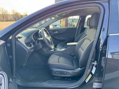 Used 2023 Chevrolet Malibu LT FWD image 21