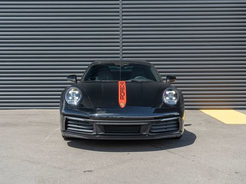 Used 2021 Porsche 911 Carrera image 6