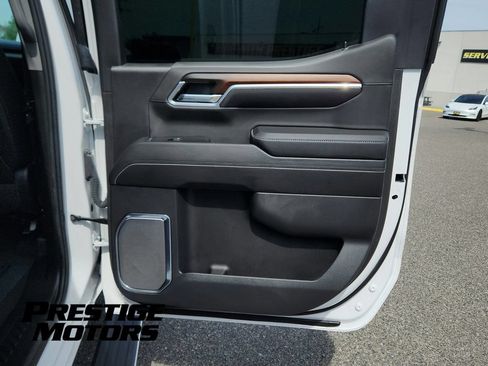 Used 2024 GMC Sierra 1500 Denali AWD/4WD image 25