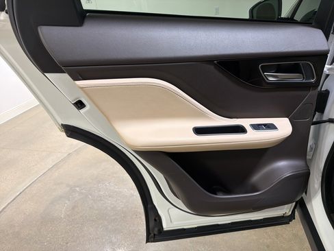 Used 2020 Jaguar F-PACE Prestige image 20