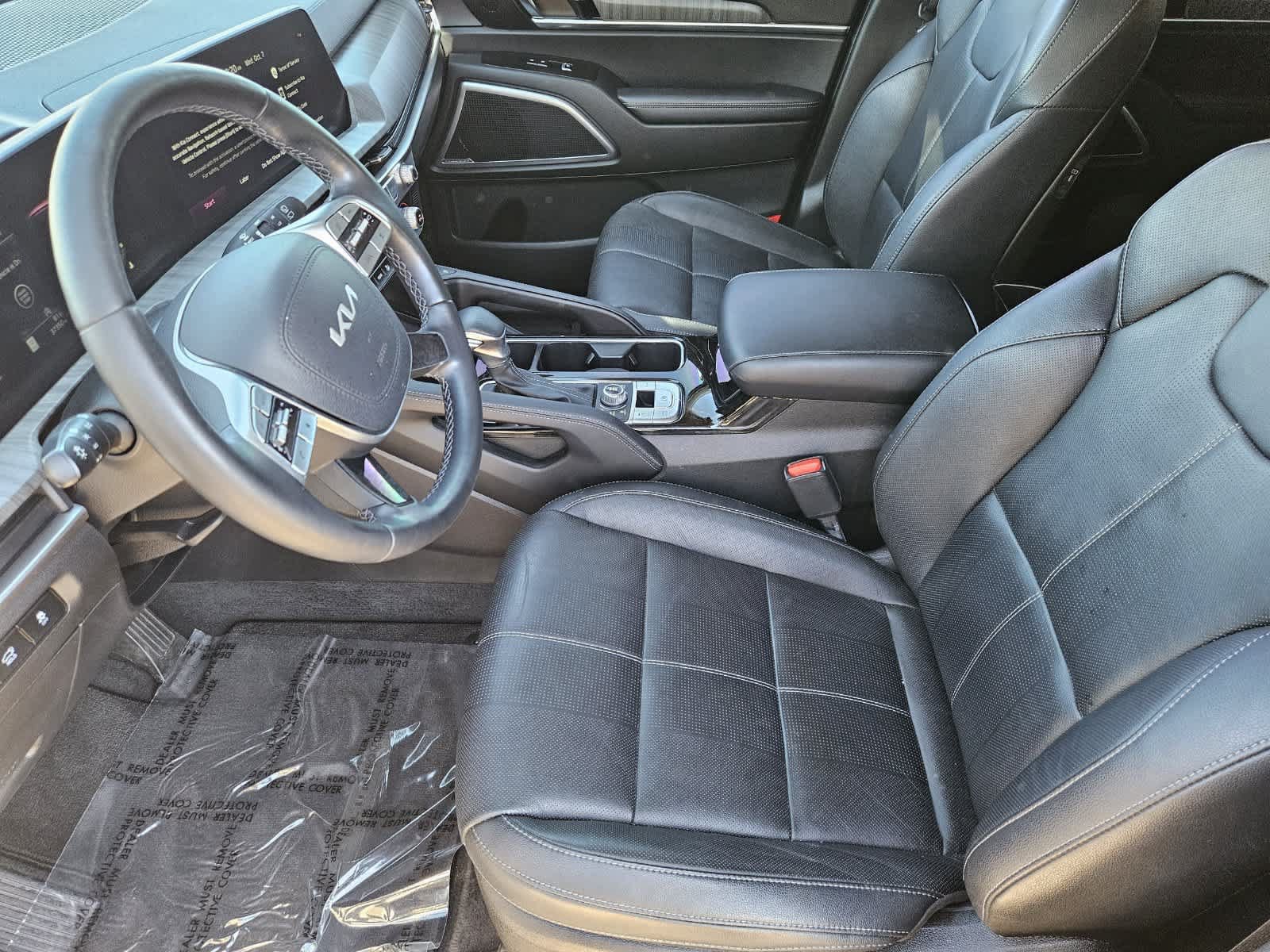 Certified 2024 Kia Telluride EX w/ EX Captain's Chair Package AWD/4WD image 10