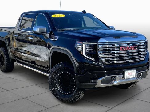 Used 2023 GMC Sierra 1500 Denali w/ Denali Reserve Package image 3