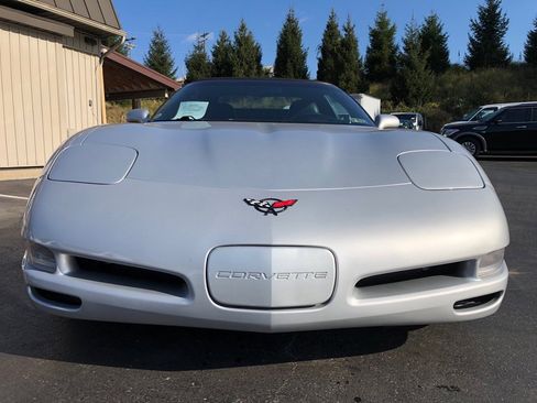 Used 2000 Chevrolet Corvette Convertible w/ Memory Pkg image 8