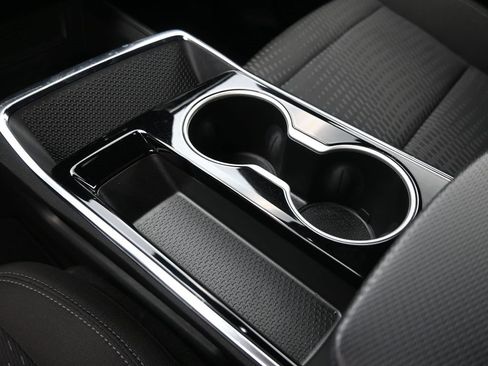 Used 2025 Chevrolet Equinox LT image 30