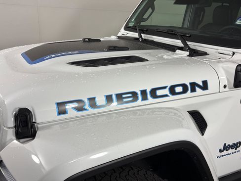 Used 2025 Jeep Wrangler Unlimited Rubicon 4xe AWD/4WD image 12