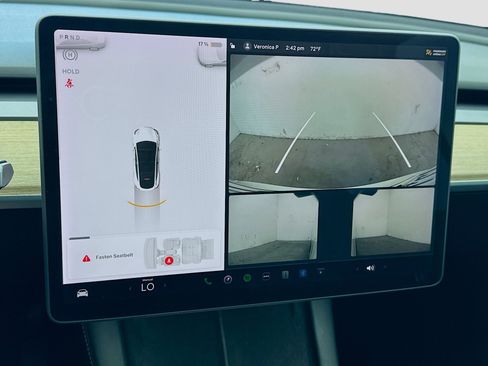 Used 2021 Tesla Model Y Long Range image 10