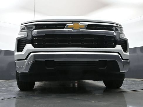 Used 2025 Chevrolet Silverado 1500 LT RWD image 46