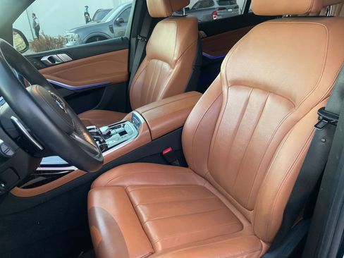 Used 2021 BMW X7 xDrive40i w/ M Sport Package image 9