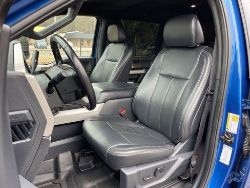 Used 2022 Ford F350 Lariat w/ Black Appearance Package image 20