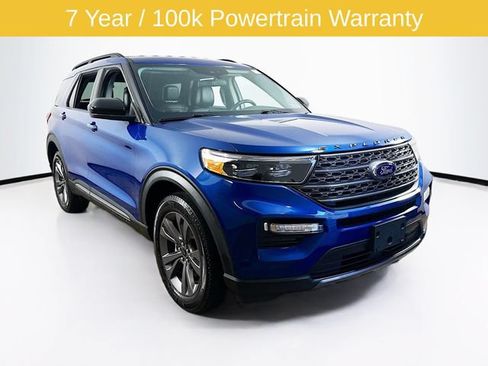 Certified 2023 Ford Explorer XLT w/ Equipment Group 202A AWD/4WD image 1