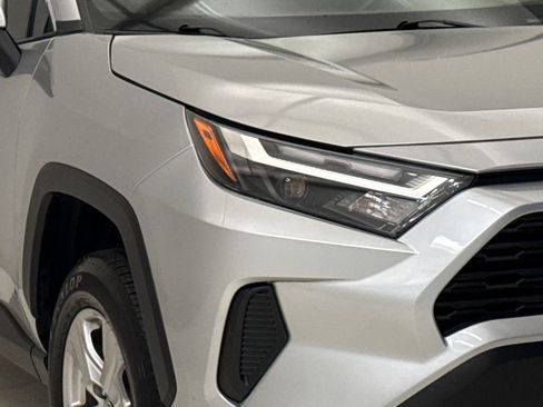 Used 2025 Toyota RAV4 XLE w/ Convenience Package FWD image 5