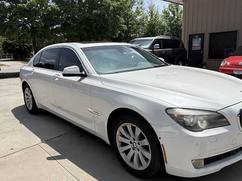 Used 2009 BMW 750Li RWD image 11