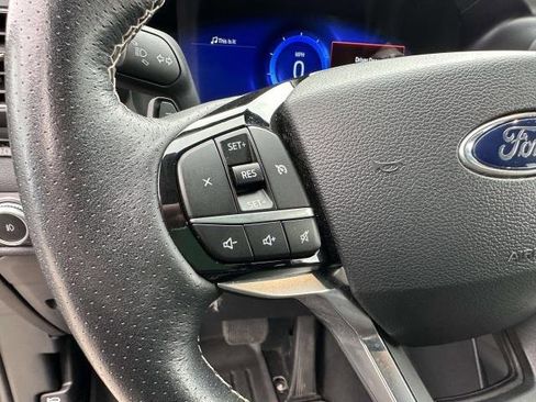 Used 2023 Ford Explorer ST image 12
