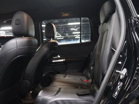 Used 2020 Mercedes-Benz GLB 250 image 14