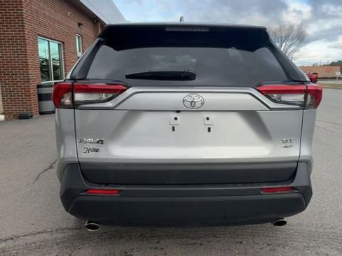 Used 2025 Toyota RAV4 XLE image 3