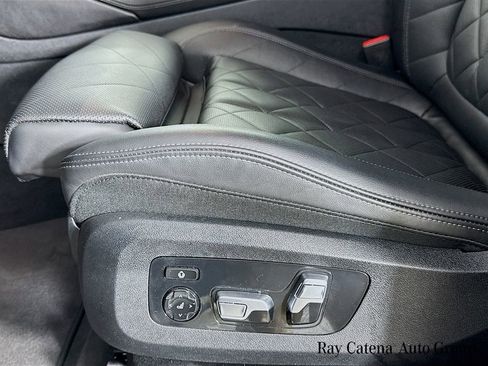 Certified 2023 BMW X6 xDrive40i w/ M Sport Package AWD/4WD image 19
