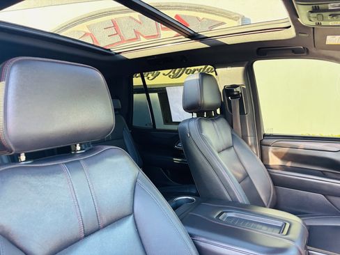 Used 2022 Chevrolet Tahoe RST w/ Luxury Package image 17