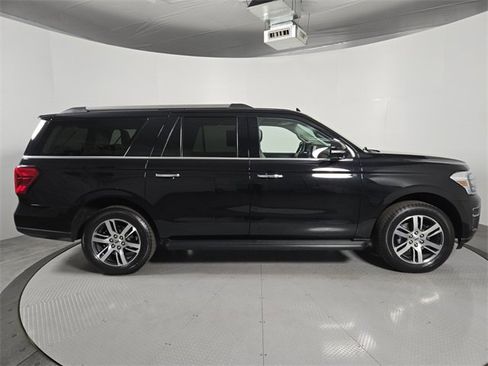 Used 2024 Ford Expedition Max Limited image 3