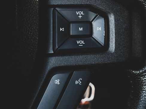 Used 2016 Ford F150 XLT w/ Equipment Group 302A Luxury image 13