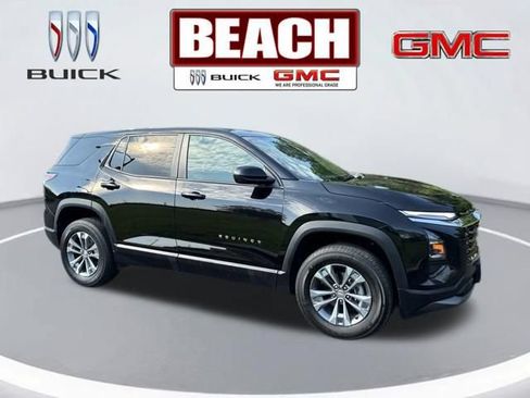 Used 2025 Chevrolet Equinox LT FWD image 2