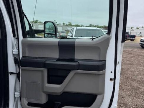 Used 2022 Ford F250 XL w/ Power Equipment Group AWD/4WD image 35