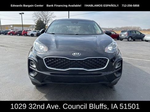 Used 2021 Kia Sportage LX image 3