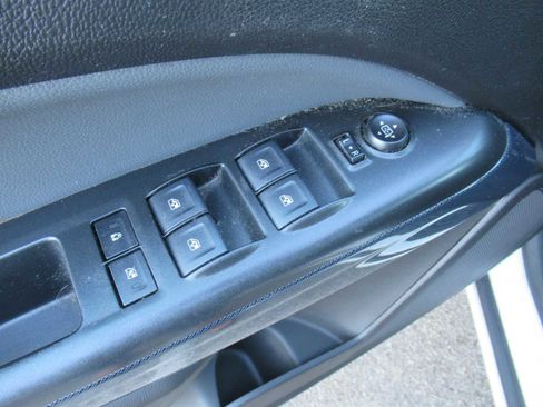 Used 2018 Chevrolet Colorado Z71 image 20