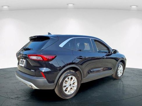 Certified 2023 Ford Escape Active AWD/4WD image 6