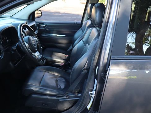 Used 2016 Jeep Compass High Altitude AWD/4WD image 19