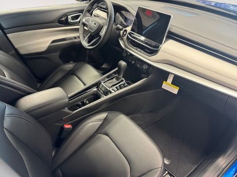 New 2026 Jeep Compass Limited image 4