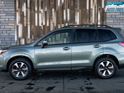 Used 2017 Subaru Forester 2.5i Premium w/ All-Weather Package AWD/4WD image 2